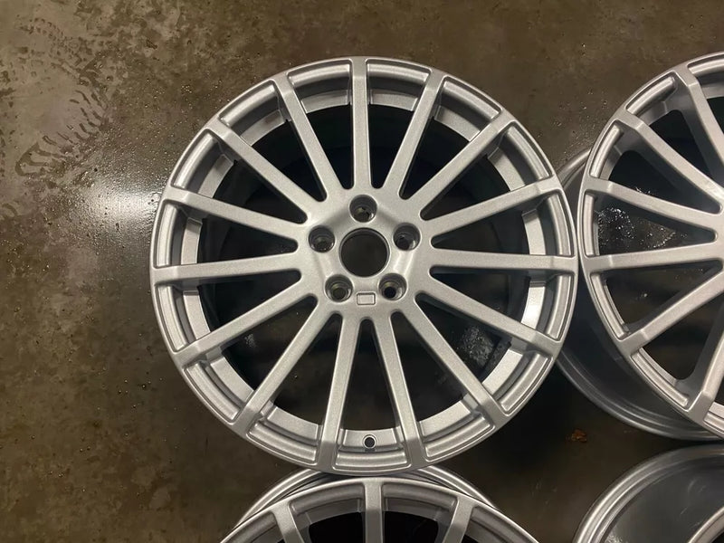 18" Ford Focus RS MK2 Style Wheels Quartz Silver | OMI Wheels